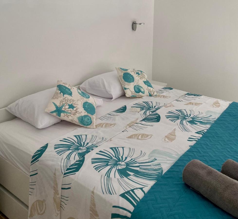 Apartmani Begic 1 I 2 Barbat na Rabu Εξωτερικό φωτογραφία