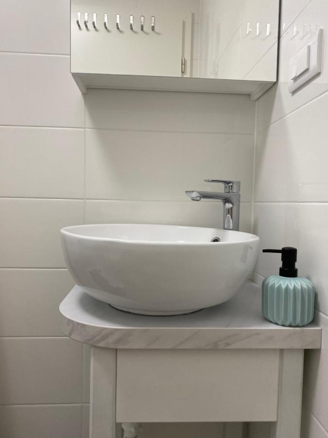 Apartmani Begic 1 I 2 Barbat na Rabu Εξωτερικό φωτογραφία
