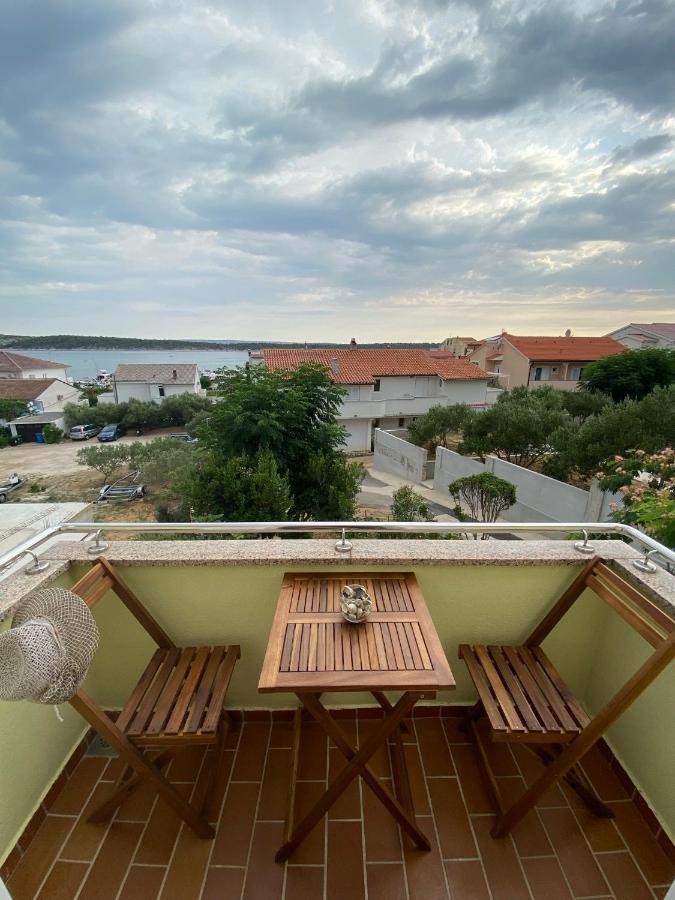 Apartmani Begic 1 I 2 Barbat na Rabu Εξωτερικό φωτογραφία